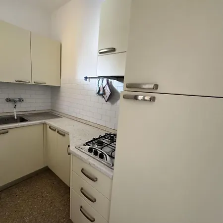 Comfortable In A Great Area Apartment